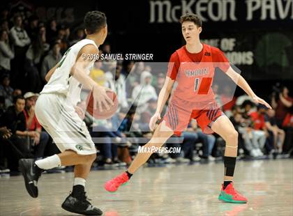 Thumbnail 3 in De La Salle vs. San Joaquin Memorial (MaxPreps MLK Classic) photogallery.