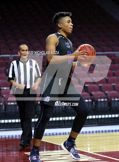 Thumbnail 1 in Fort Lauderdale vs. Farmington (Tarkanian Classic) photogallery.