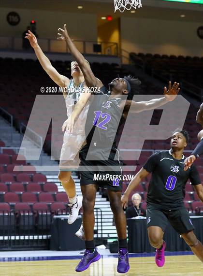 Thumbnail 2 in Fort Lauderdale vs. Farmington (Tarkanian Classic) photogallery.