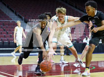 Thumbnail 1 in Fort Lauderdale vs. Farmington (Tarkanian Classic) photogallery.