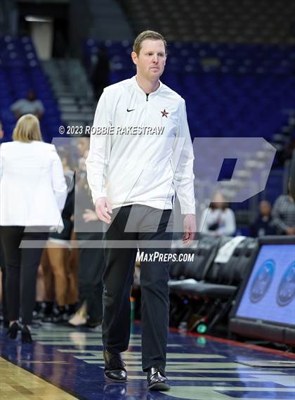 Thumbnail 1 in Coppell vs. Clark (UIL 5A Basketball State Semifinal) photogallery.