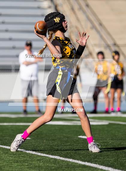 Thumbnail 1 in Newbury Park vs. Oxnard (Ventura County Championships) photogallery.