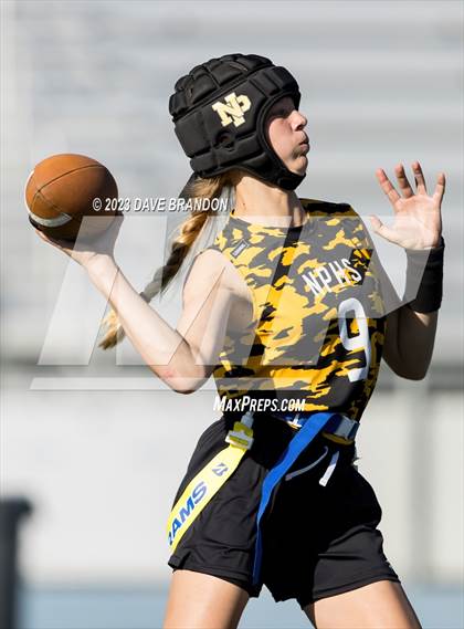 Thumbnail 2 in Newbury Park vs. Oxnard (Ventura County Championships) photogallery.