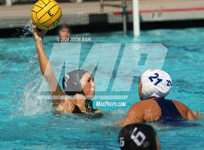 Thumbnail 1 in Dublin vs Moreau Catholic (Battle of the Bay) photogallery.