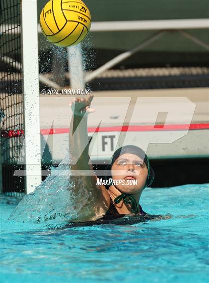 Thumbnail 3 in Dublin vs Moreau Catholic (Battle of the Bay) photogallery.