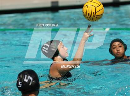 Thumbnail 3 in Dublin vs Moreau Catholic (Battle of the Bay) photogallery.