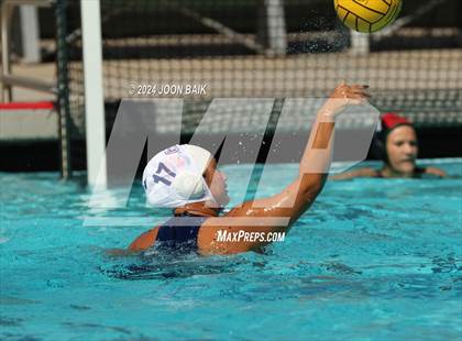 Thumbnail 1 in Dublin vs Moreau Catholic (Battle of the Bay) photogallery.