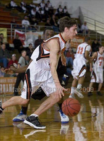 Thumbnail 2 in Summit vs. West (Whataburger Basketball Tournament) photogallery.