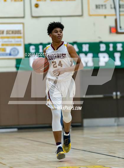 Thumbnail 1 in Mt. Carmel vs. Southwest SD (CIF SDS D4 Championship) photogallery.