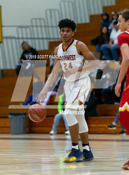 Thumbnail 1 in Mt. Carmel vs. Southwest SD (CIF SDS D4 Championship) photogallery.