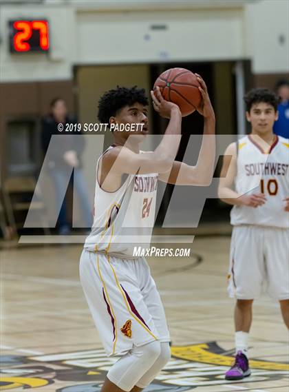 Thumbnail 2 in Mt. Carmel vs. Southwest SD (CIF SDS D4 Championship) photogallery.