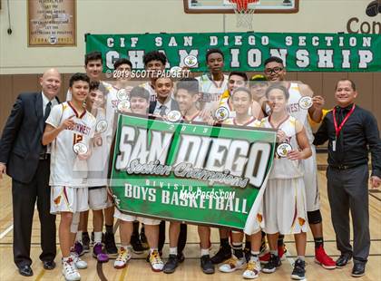 Thumbnail 2 in Mt. Carmel vs. Southwest SD (CIF SDS D4 Championship) photogallery.