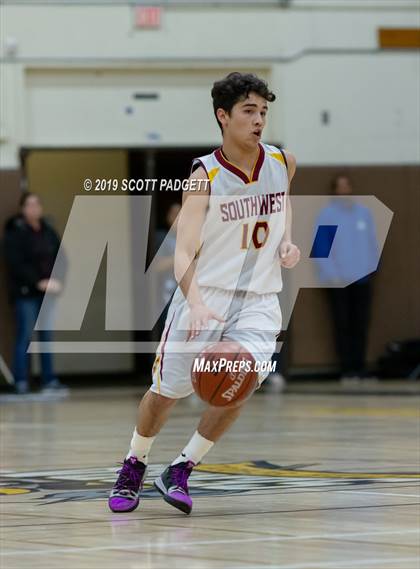 Thumbnail 3 in Mt. Carmel vs. Southwest SD (CIF SDS D4 Championship) photogallery.