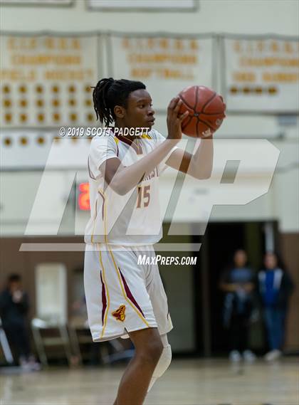 Thumbnail 2 in Mt. Carmel vs. Southwest SD (CIF SDS D4 Championship) photogallery.