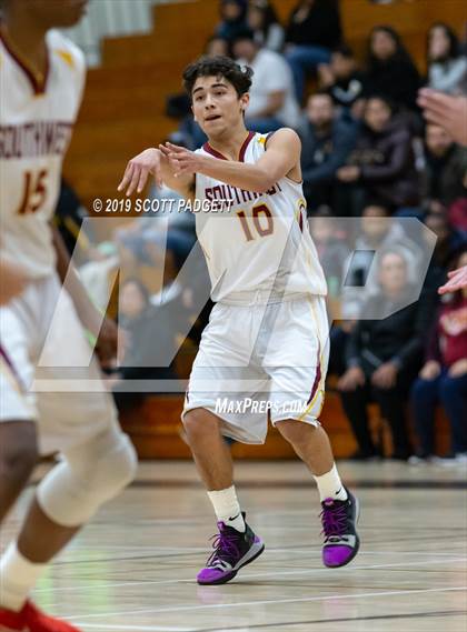 Thumbnail 1 in Mt. Carmel vs. Southwest SD (CIF SDS D4 Championship) photogallery.