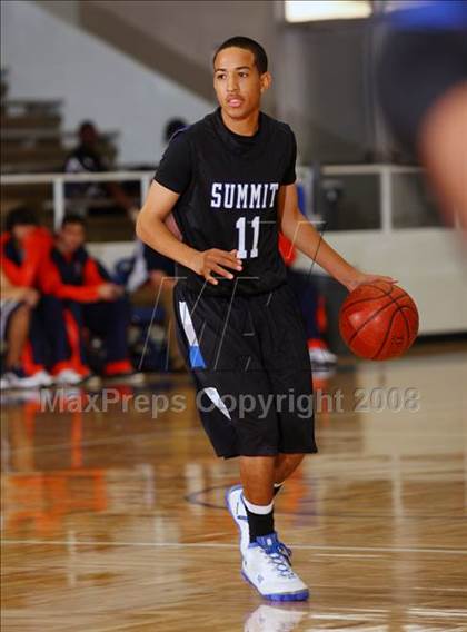 Thumbnail 1 in Seven Lakes vs. Summit (McDonald's Texas Invitational) photogallery.