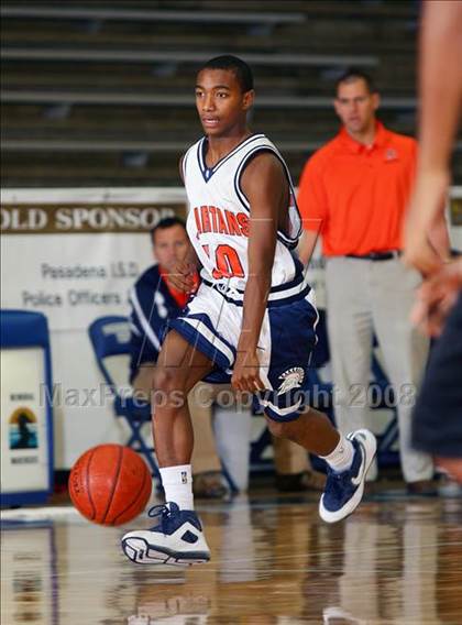 Thumbnail 3 in Seven Lakes vs. Summit (McDonald's Texas Invitational) photogallery.