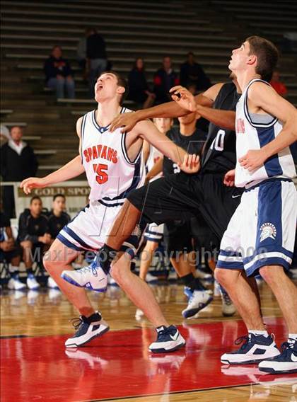 Thumbnail 2 in Seven Lakes vs. Summit (McDonald's Texas Invitational) photogallery.
