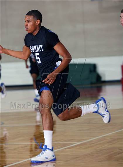 Thumbnail 1 in Seven Lakes vs. Summit (McDonald's Texas Invitational) photogallery.