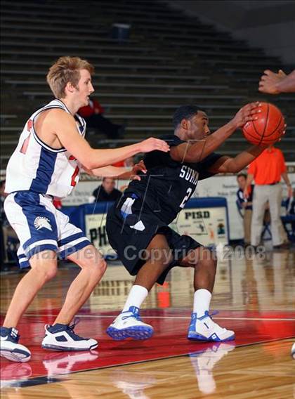 Thumbnail 3 in Seven Lakes vs. Summit (McDonald's Texas Invitational) photogallery.