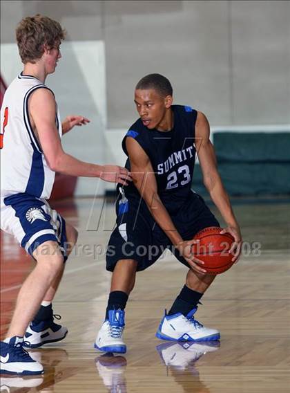 Thumbnail 1 in Seven Lakes vs. Summit (McDonald's Texas Invitational) photogallery.