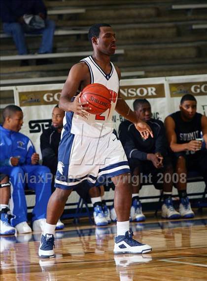 Thumbnail 2 in Seven Lakes vs. Summit (McDonald's Texas Invitational) photogallery.
