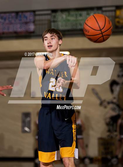 Thumbnail 2 in Cleveland vs Walker Valley (District 5 3A) photogallery.