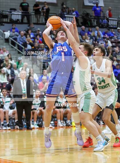 Thumbnail 1 in Richfield vs. South Summit (UHSAA 3A Semifinal) photogallery.