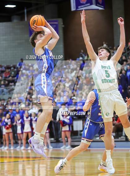 Thumbnail 3 in Richfield vs. South Summit (UHSAA 3A Semifinal) photogallery.