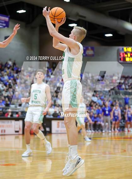 Thumbnail 1 in Richfield vs. South Summit (UHSAA 3A Semifinal) photogallery.