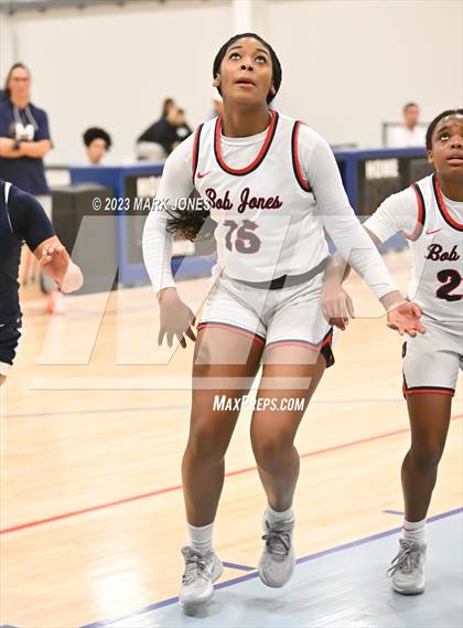 Thumbnail 2 in Mullen vs. Bob Jones (Nike Tournament of Champions) photogallery.