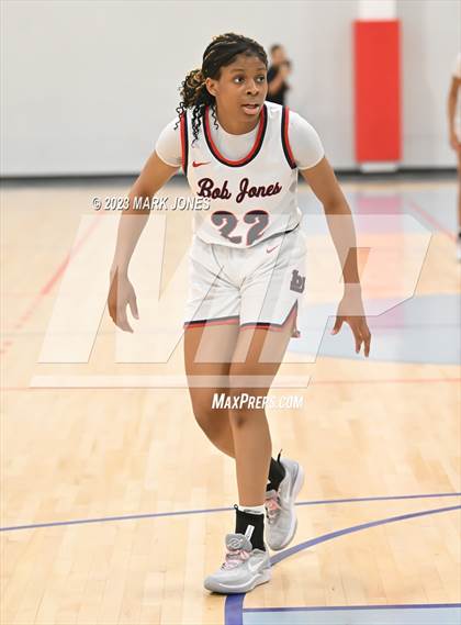 Thumbnail 3 in Mullen vs. Bob Jones (Nike Tournament of Champions) photogallery.