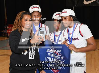 Thumbnail 3 in Mullen vs. Bob Jones (Nike Tournament of Champions) photogallery.