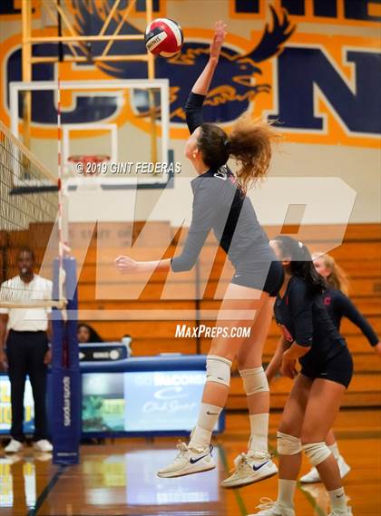 Thumbnail 2 in Campolindo @ Foothill photogallery.