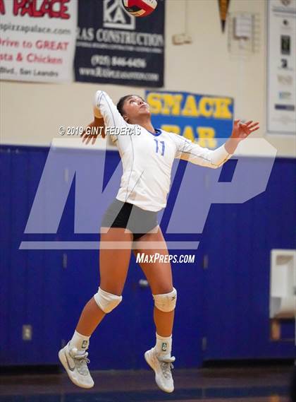 Thumbnail 2 in Campolindo @ Foothill photogallery.