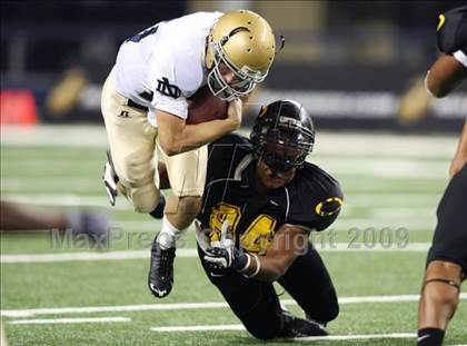 Thumbnail 2 in Klein Oak vs. Notre Dame (Kirk Herbstreit Varsity Football Classic) photogallery.