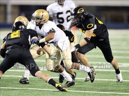 Thumbnail 2 in Klein Oak vs. Notre Dame (Kirk Herbstreit Varsity Football Classic) photogallery.