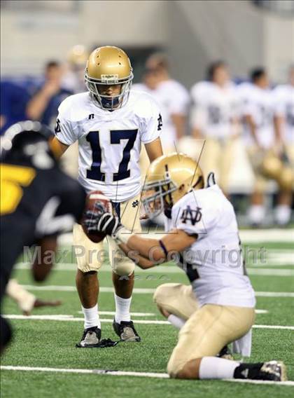 Thumbnail 1 in Klein Oak vs. Notre Dame (Kirk Herbstreit Varsity Football Classic) photogallery.