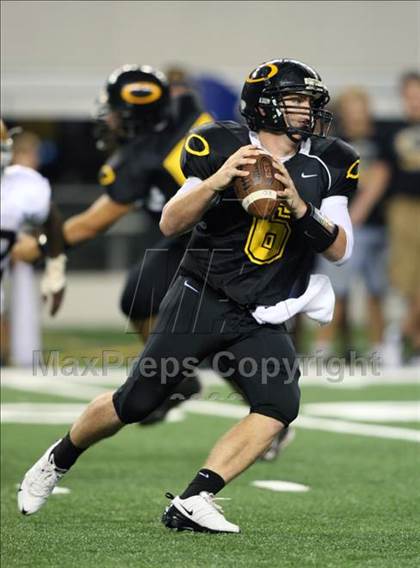 Thumbnail 2 in Klein Oak vs. Notre Dame (Kirk Herbstreit Varsity Football Classic) photogallery.