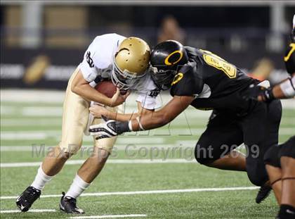 Thumbnail 1 in Klein Oak vs. Notre Dame (Kirk Herbstreit Varsity Football Classic) photogallery.