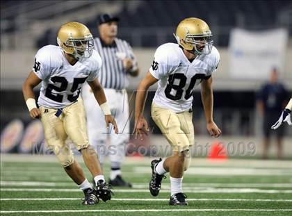Thumbnail 2 in Klein Oak vs. Notre Dame (Kirk Herbstreit Varsity Football Classic) photogallery.