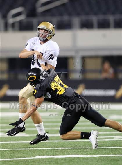 Thumbnail 3 in Klein Oak vs. Notre Dame (Kirk Herbstreit Varsity Football Classic) photogallery.