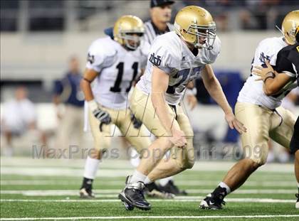 Thumbnail 1 in Klein Oak vs. Notre Dame (Kirk Herbstreit Varsity Football Classic) photogallery.