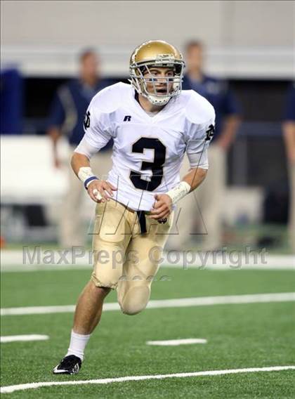 Thumbnail 2 in Klein Oak vs. Notre Dame (Kirk Herbstreit Varsity Football Classic) photogallery.