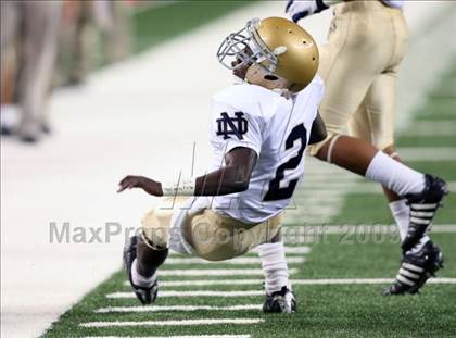 Thumbnail 1 in Klein Oak vs. Notre Dame (Kirk Herbstreit Varsity Football Classic) photogallery.