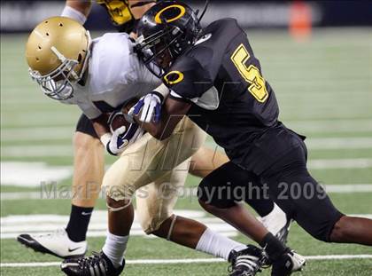 Thumbnail 1 in Klein Oak vs. Notre Dame (Kirk Herbstreit Varsity Football Classic) photogallery.