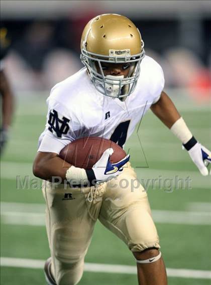 Thumbnail 1 in Klein Oak vs. Notre Dame (Kirk Herbstreit Varsity Football Classic) photogallery.