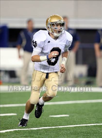 Thumbnail 3 in Klein Oak vs. Notre Dame (Kirk Herbstreit Varsity Football Classic) photogallery.