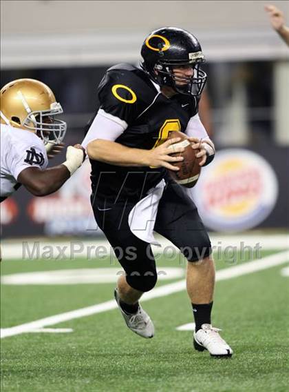 Thumbnail 1 in Klein Oak vs. Notre Dame (Kirk Herbstreit Varsity Football Classic) photogallery.