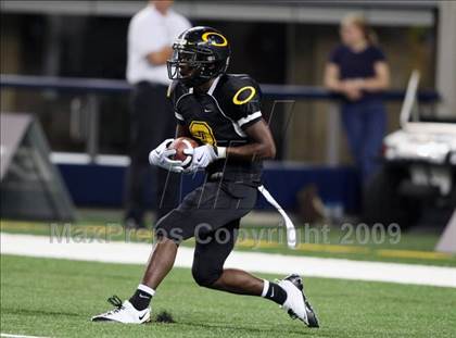 Thumbnail 1 in Klein Oak vs. Notre Dame (Kirk Herbstreit Varsity Football Classic) photogallery.